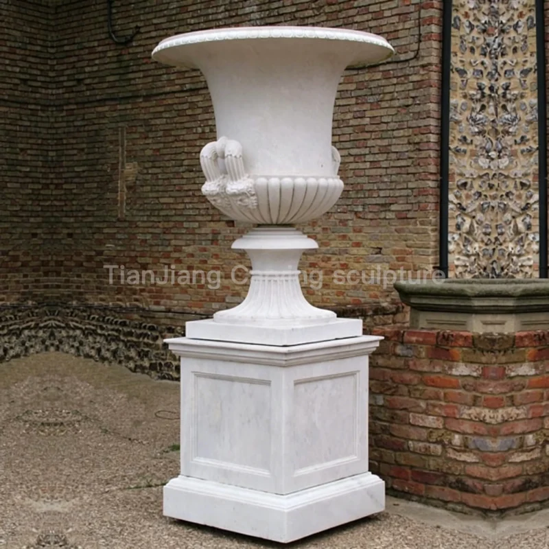 b2754abf-6e7f-4c58-a88f-e614879be7a5.webp White marble European style animal head and ear stone carved bowl