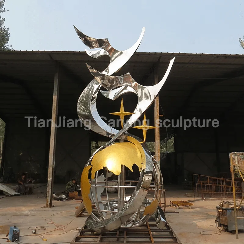 b4d63620-31d0-4343-86ca-424a8990461a.webp Stainless steel mirror earth star sculpture