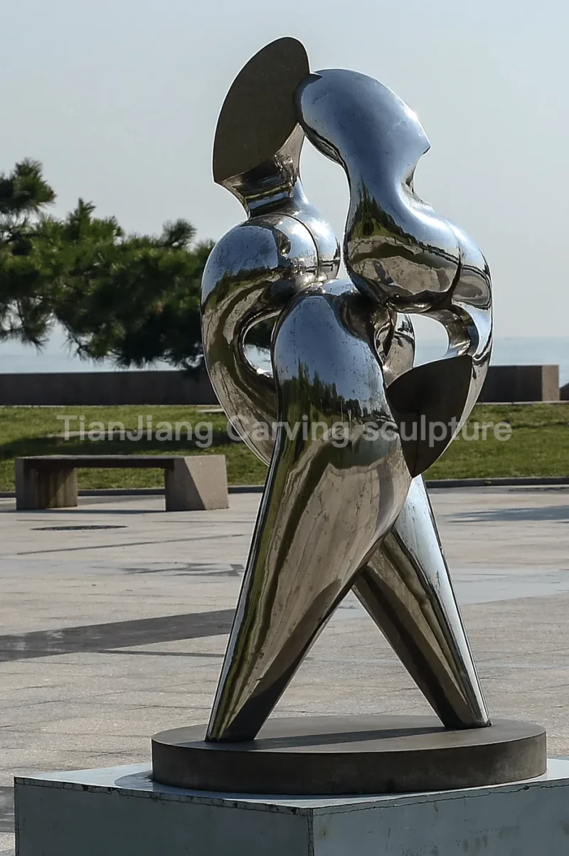 baf8ea5e-76a4-4eac-8e3c-1b10ee55b3c4.webp Stainless steel mirror abstract double sculpture