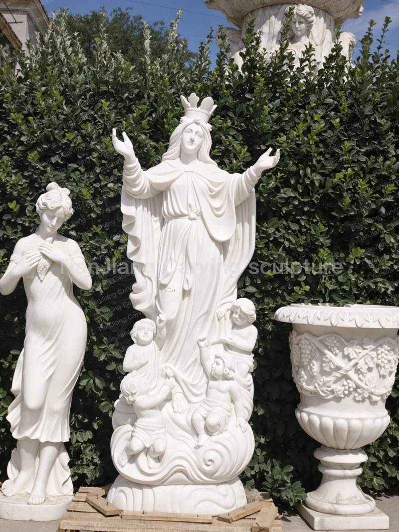 ddcda675-8207-4e91-bc16-465dac8c5d22.webp White marble sculpture of Our Lady (protection theme)