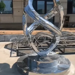 Stainless steel mirror intertwined twisting sculpture